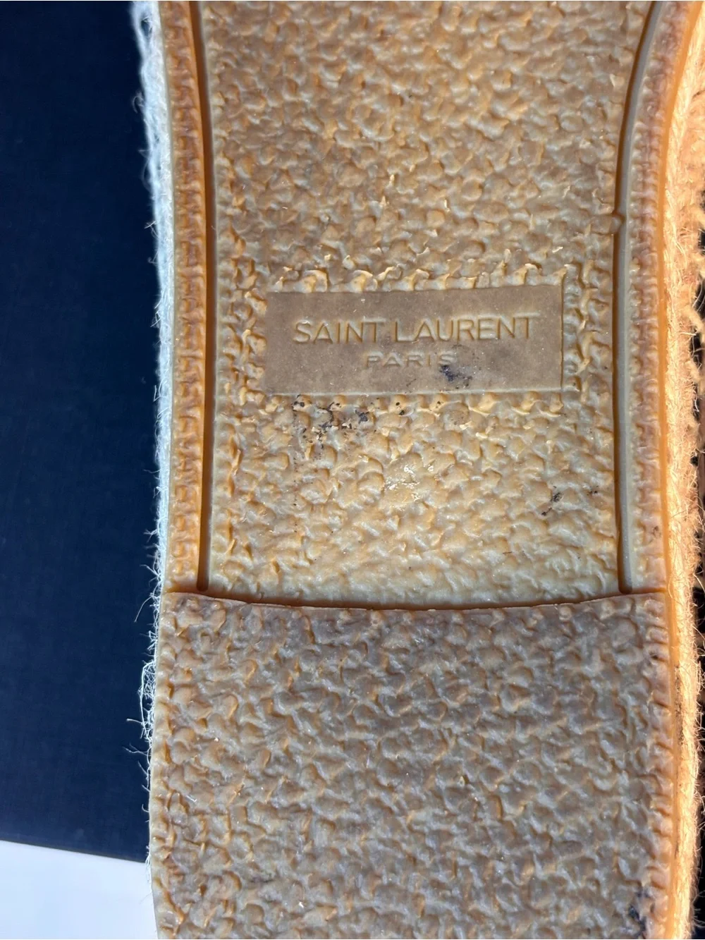 Yves Saint Laurent very good